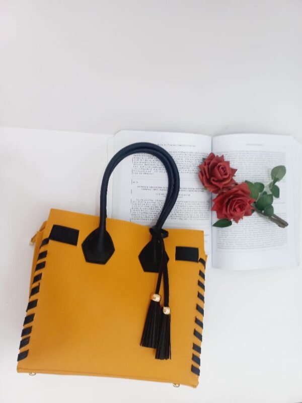 GOLDEN BLOOM LEATHER BAG